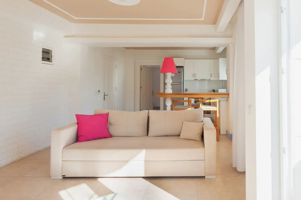 Luxury Apart Daire, Bahçe Manzaralı