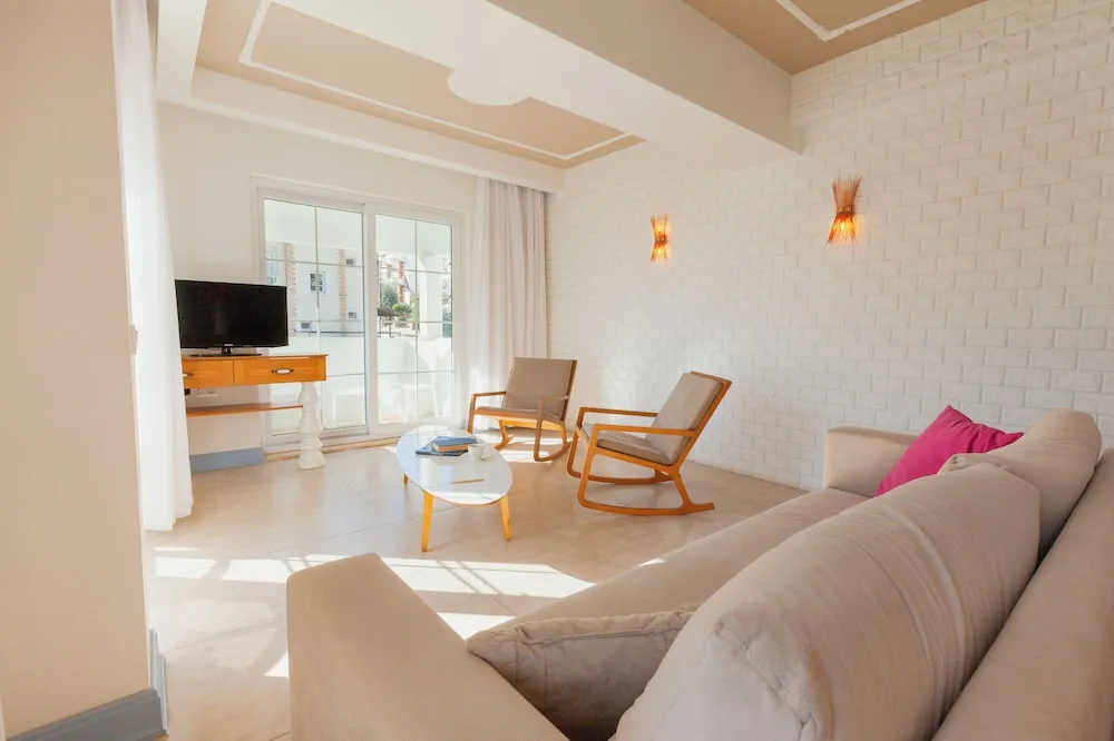 Luxury Apart Daire, Bahçe Manzaralı
