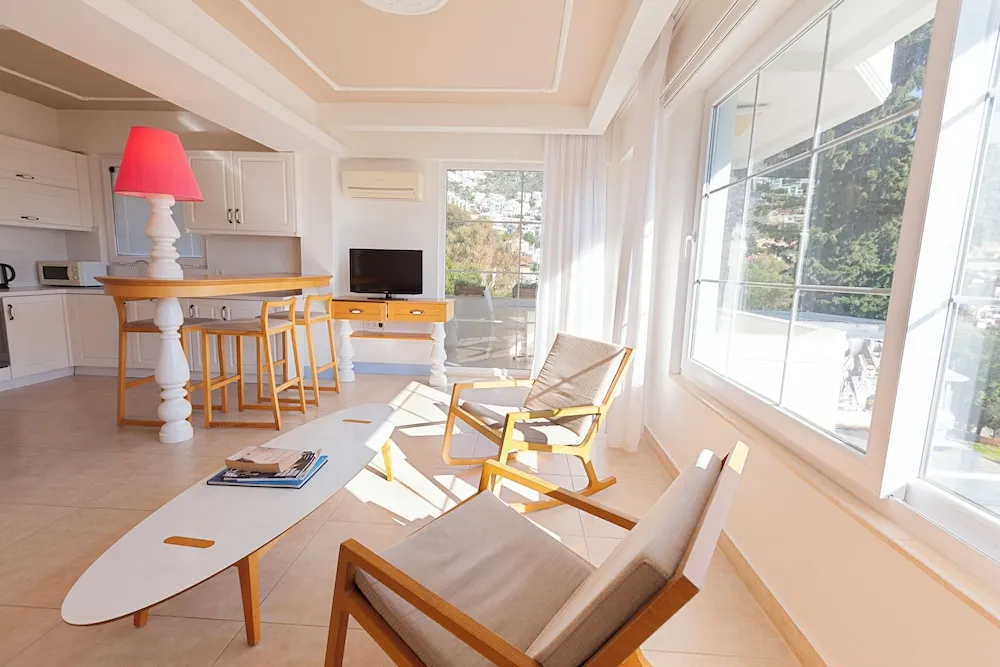 Luxury Apart Daire, Deniz Manzaralı