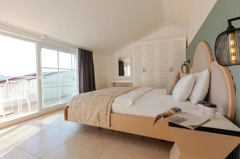 Luxury Apart Daire, Deniz Manzaralı