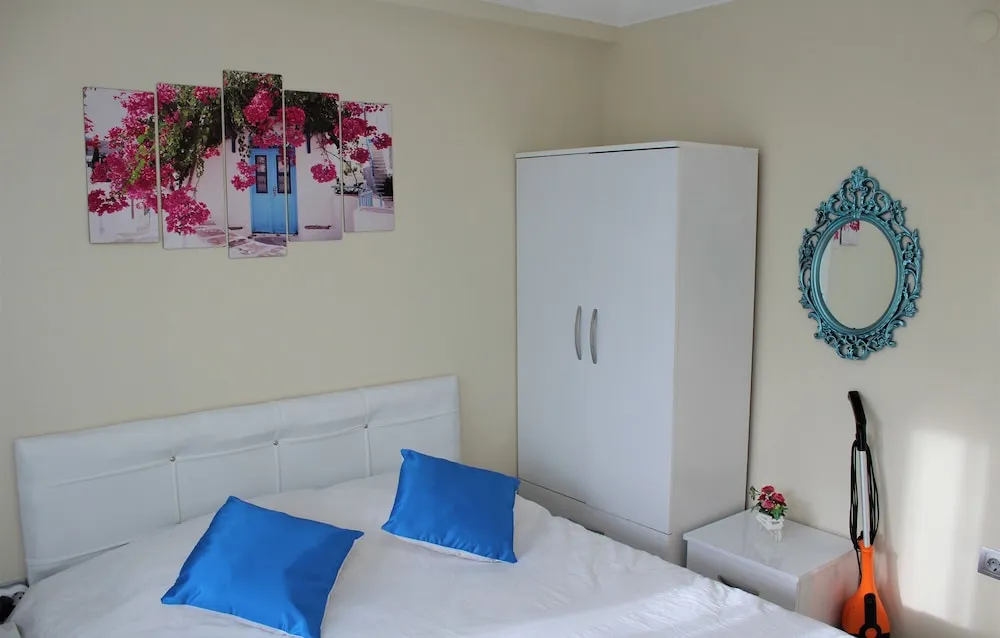 Economy Apart Daire, Balkon, Bahçe Manzaralı