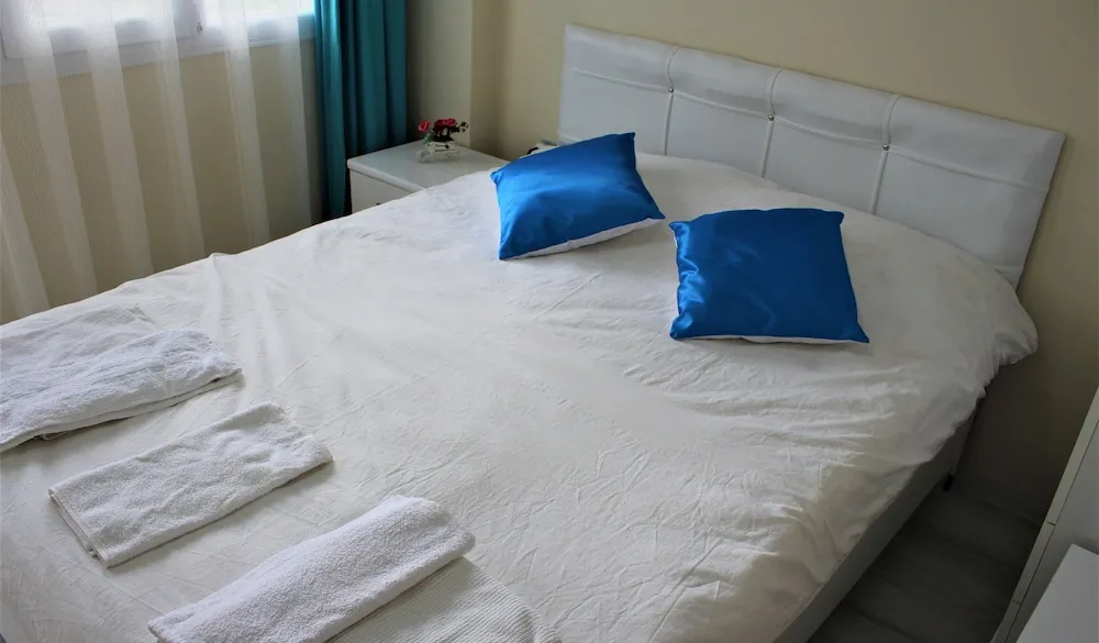 Economy Apart Daire, Balkon, Bahçe Manzaralı