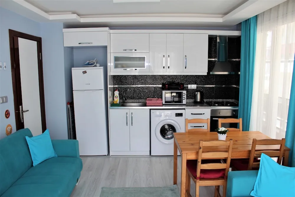 Economy Apart Daire, Balkon, Bahçe Manzaralı