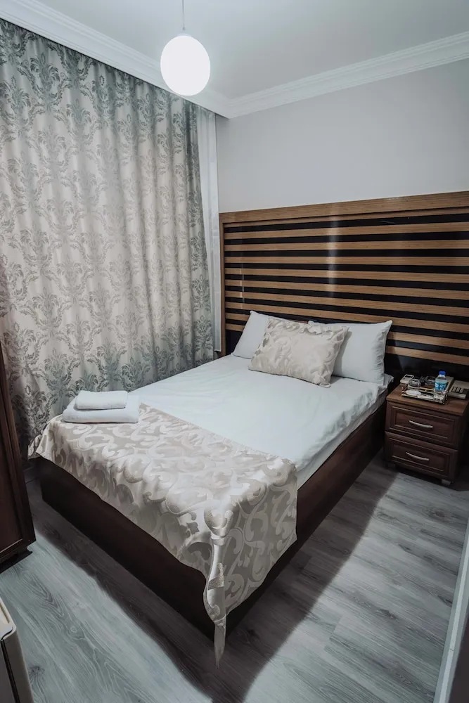 Standard Tek Büyük Yataklı Oda, Şehir Manzaralı