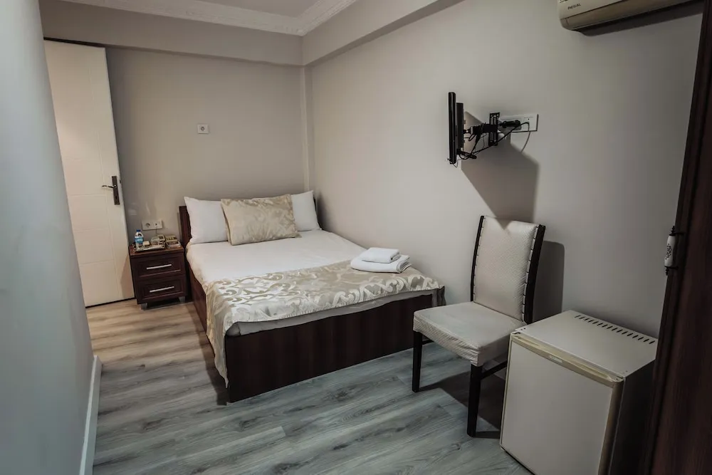 Economy Tek Büyük Yataklı Oda, Şehir Manzaralı