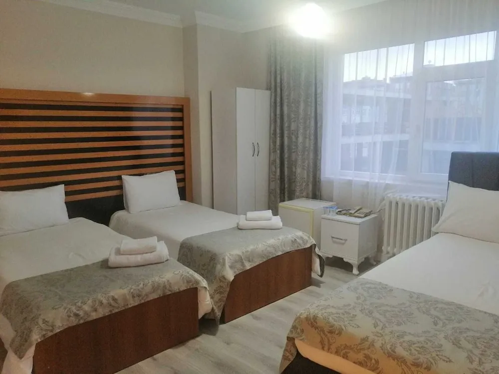 Family Üç Kişilik Oda, Şehir Manzaralı