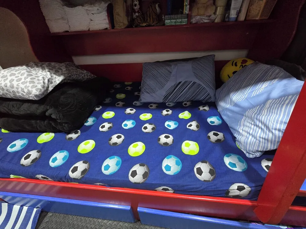 Ortak Ranzalı Oda, Karma Ranzalı Oda