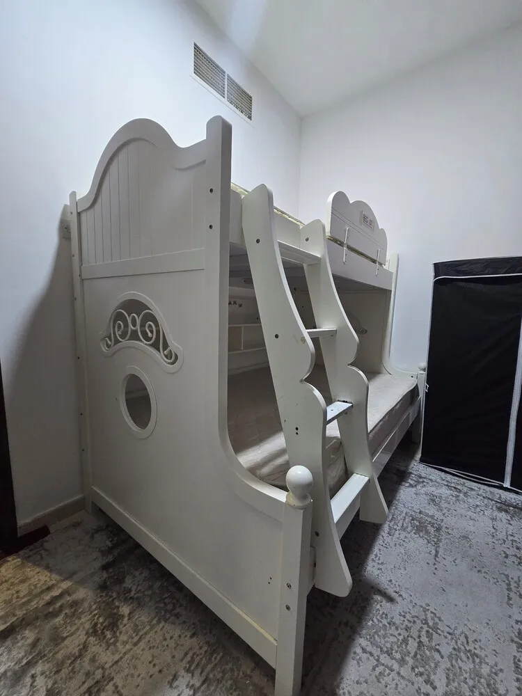 Ortak Ranzalı Oda, Karma Ranzalı Oda