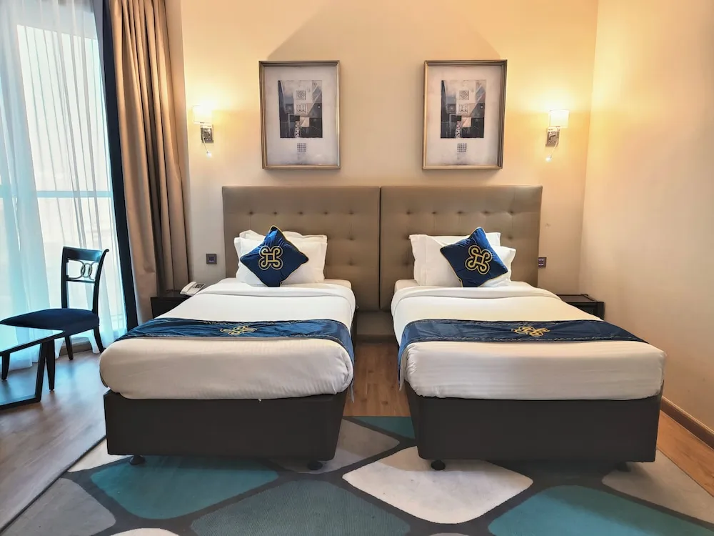 Family İki Ayrı Yataklı Oda, 2 Büyük (Queen) Boy Yatak, Şehir Manzaralı