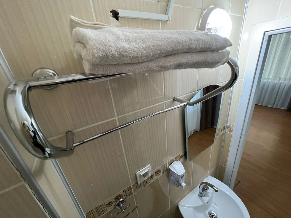Basic Üç Kişilik Oda, Şehir Manzaralı