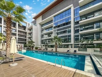Aya - Awe-inspiring 2BR in City Walk with Balcony