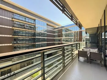 Aya - Sophisticated 1BR Apartment in CityWalk with Views