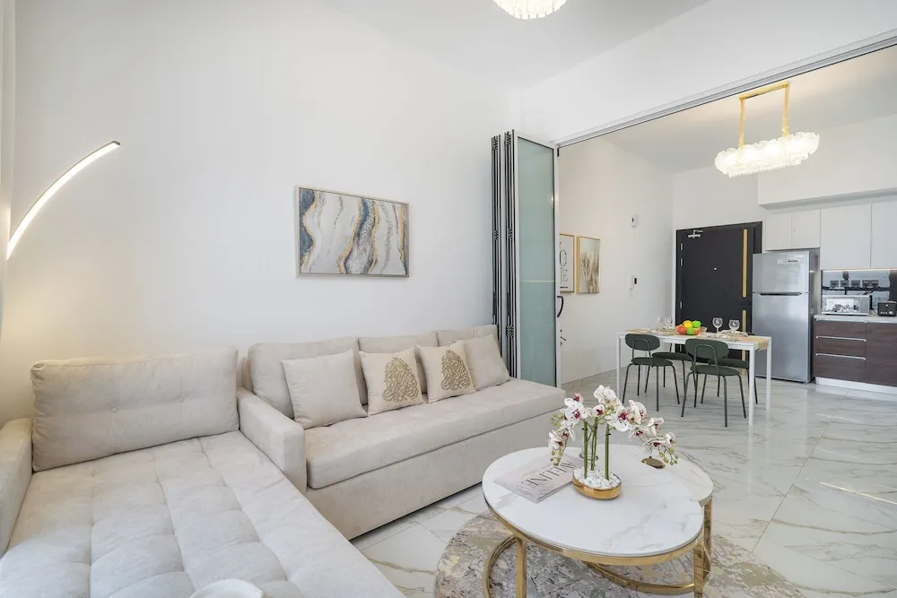 Standard Apart Daire, Şehir Manzaralı