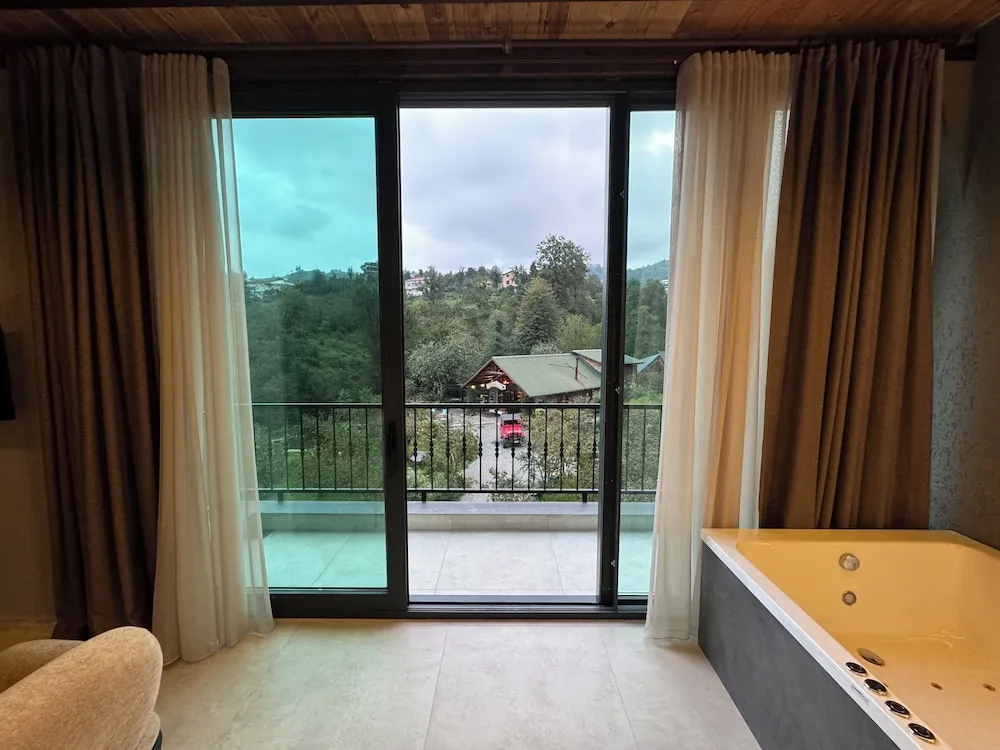 Romantic Üç Kişilik Oda, Balkon, Resort Manzaralı