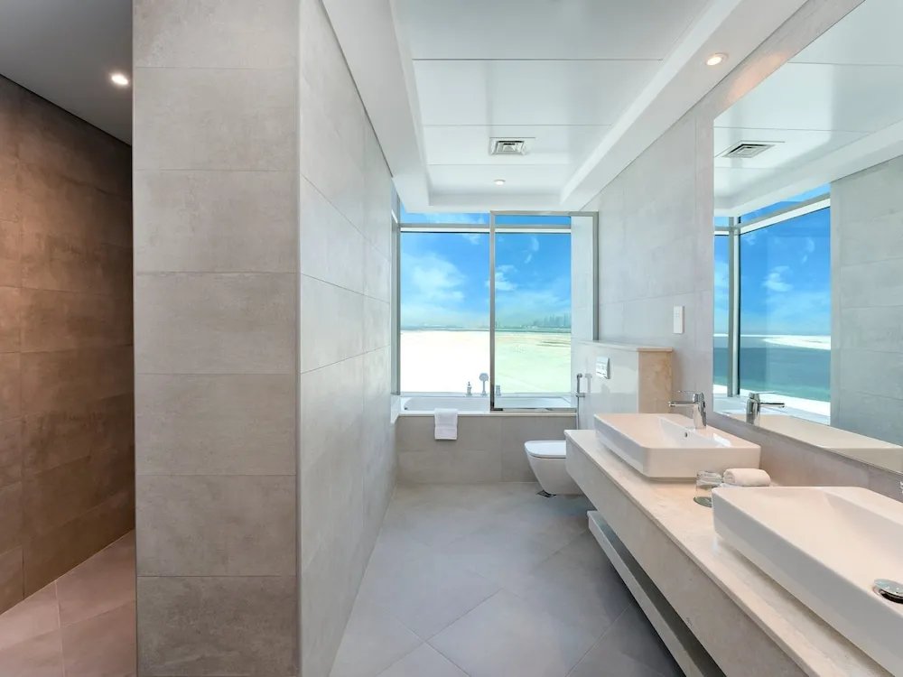 Junior Süit, 1 En Büyük (King) Boy Yatak, Deniz Manzaralı