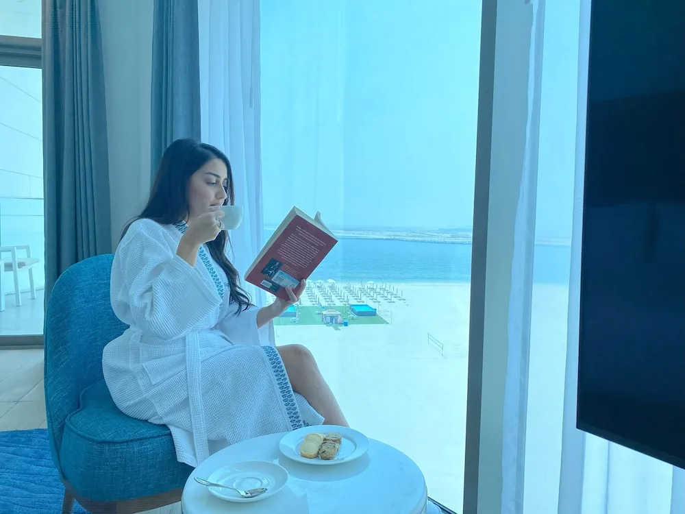 Junior Süit, 1 En Büyük (King) Boy Yatak, Deniz Manzaralı