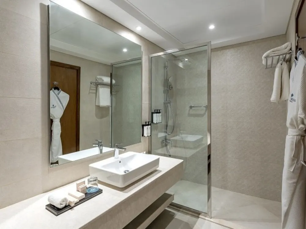 Deluxe Oda, 1 En Büyük (King) Boy Yatak, Balkon, Deniz Manzaralı