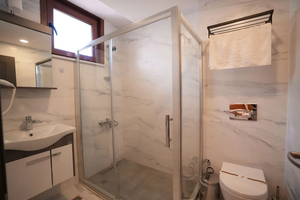 Standard Büyük Yataklı Tek Kişilik Oda