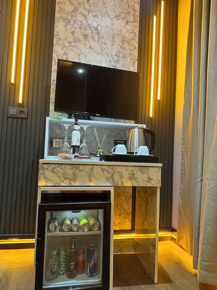 Deluxe Dört Kişilik Oda, Balkon, Şehir Manzaralı
