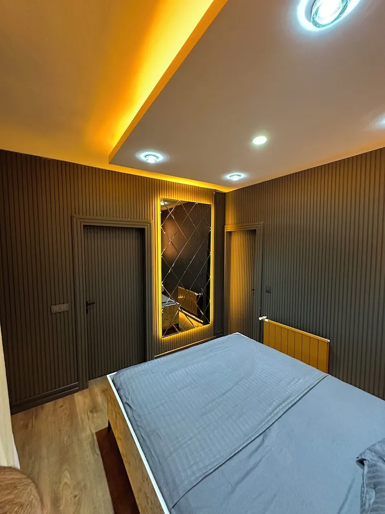 Deluxe Dört Kişilik Oda, Balkon, Şehir Manzaralı