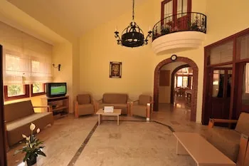 Belcehan Beach Hotel