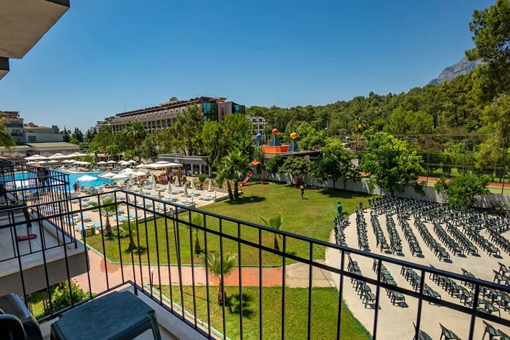 Standard Triple Room with Balcony