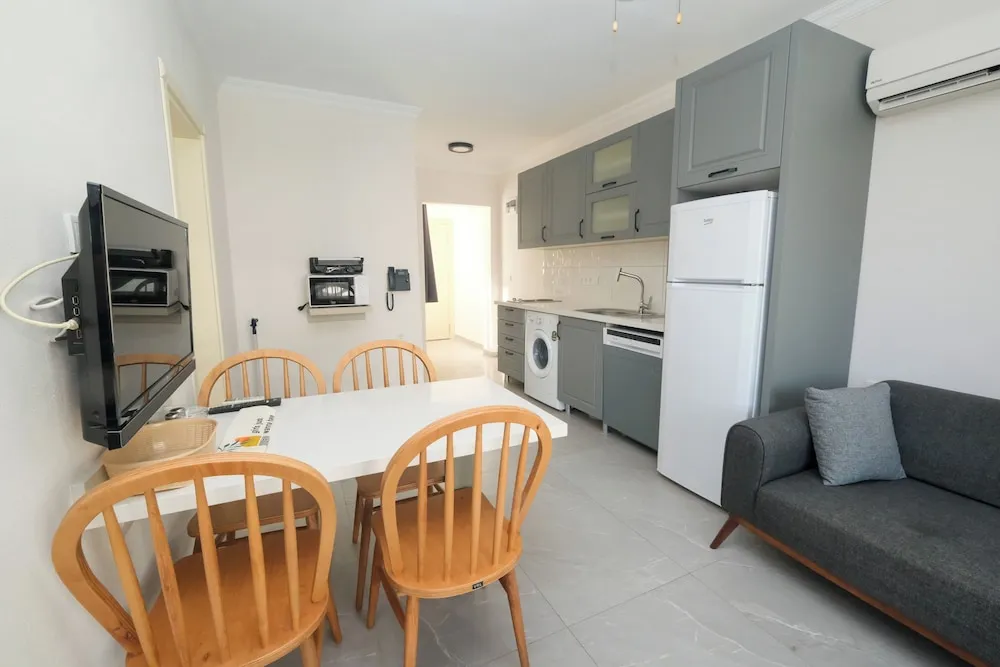 Deluxe Apart Daire, 2 Yatak Odası, Havuz Manzaralı