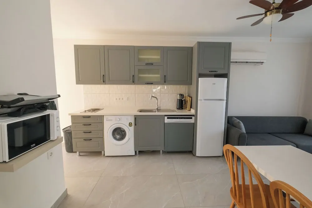 Deluxe Apart Daire, 2 Yatak Odası, Havuz Manzaralı