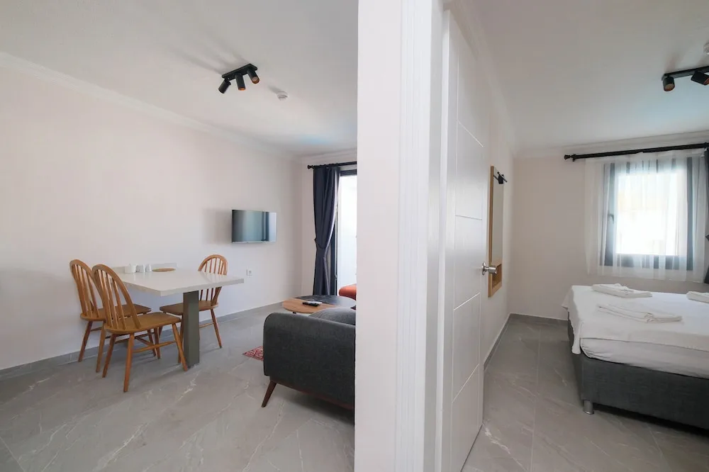 Deluxe Apart Daire, 1 Çift Kişilik Yatak ve Çekyat, Havuz Manzaralı