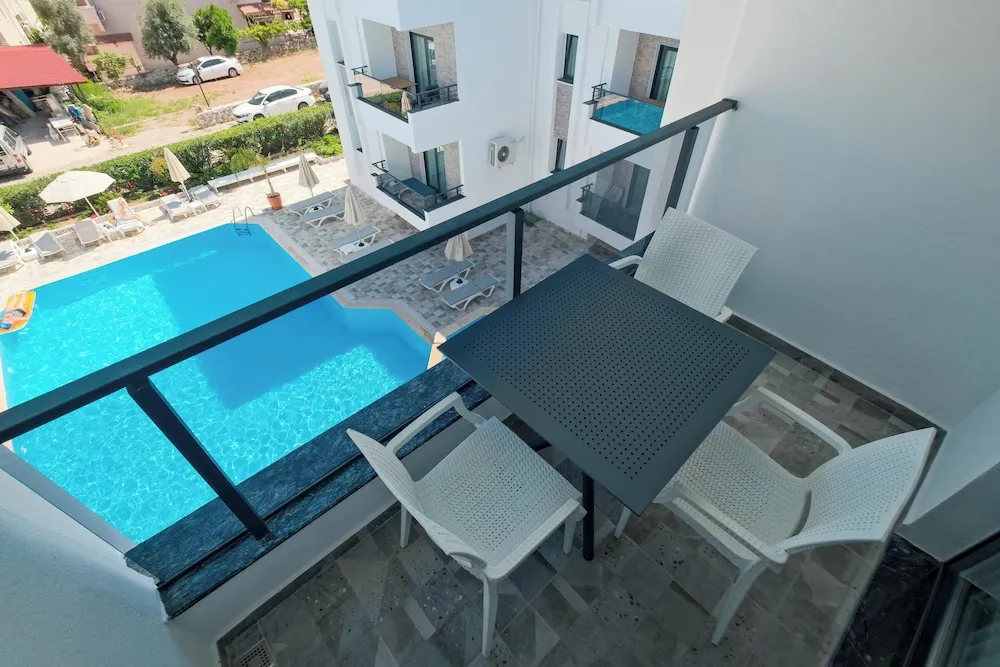 Deluxe Apart Daire, 1 Çift Kişilik Yatak ve Çekyat, Havuz Manzaralı