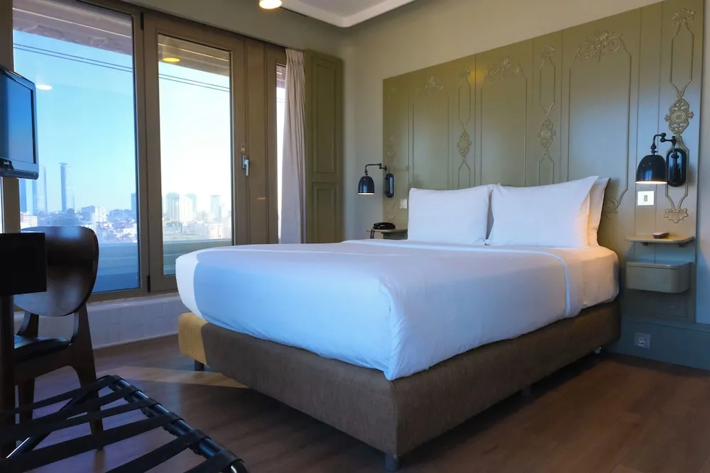 Superior Tek Büyük veya İki Ayrı Yataklı Oda, Şehir Manzaralı