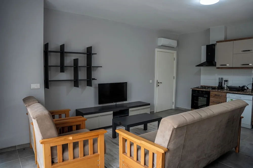 Comfort Apart Daire, Bahçe Manzaralı