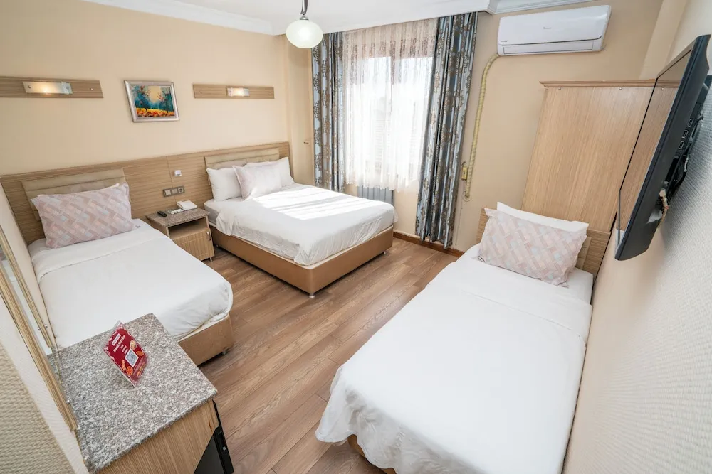 Standard Üç Kişilik Oda, Sigara İçilebilir