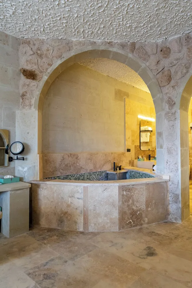 Exclusive Tek Büyük Yataklı Oda, Avlu Manzaralı