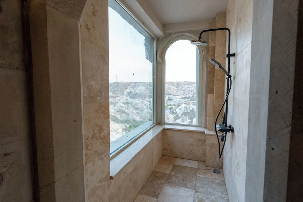 Design Tek Büyük Yataklı Oda, Vadi Manzaralı