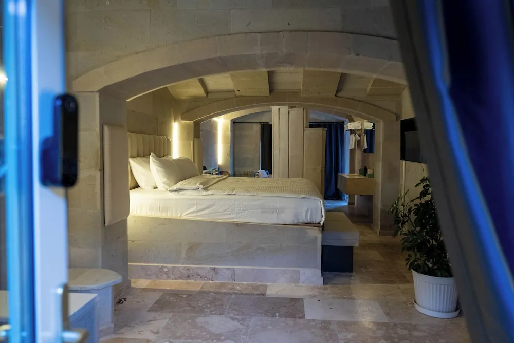 Design Tek Büyük Yataklı Oda, Vadi Manzaralı