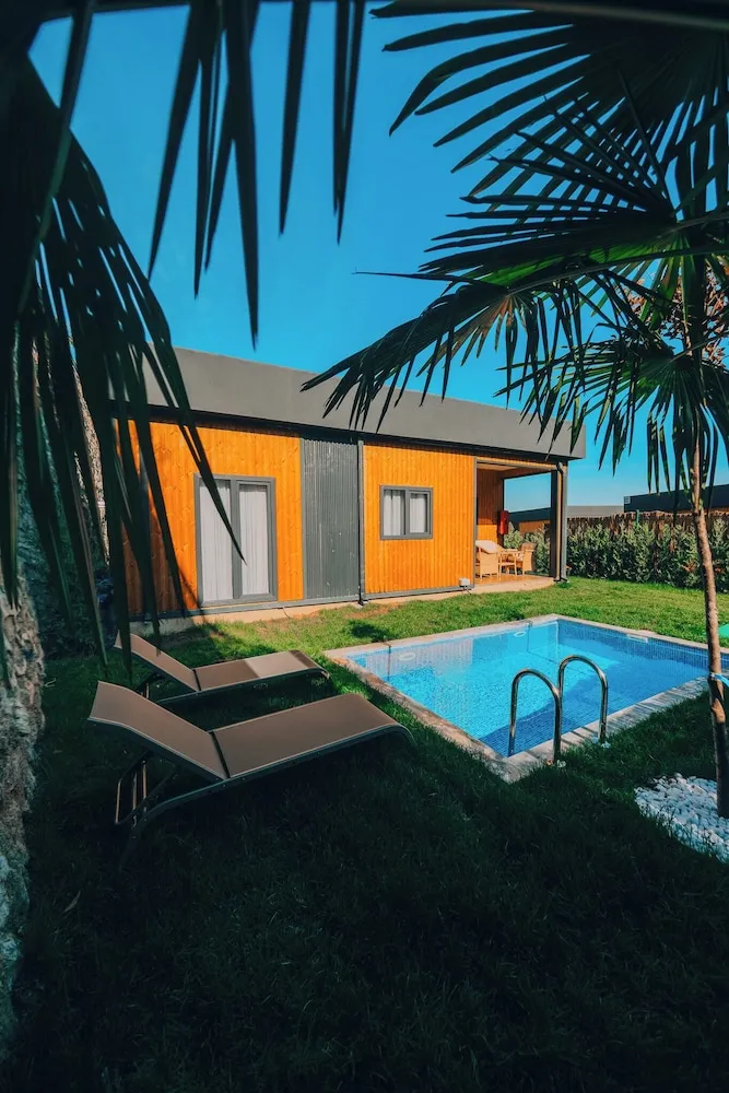 Standard Villa, Kişiye Özel Havuzlu, Bahçe Manzaralı