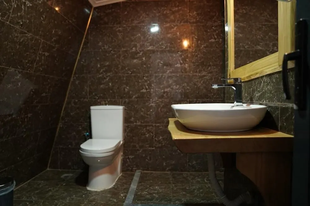 Deluxe Üç Kişilik Oda, Balkon