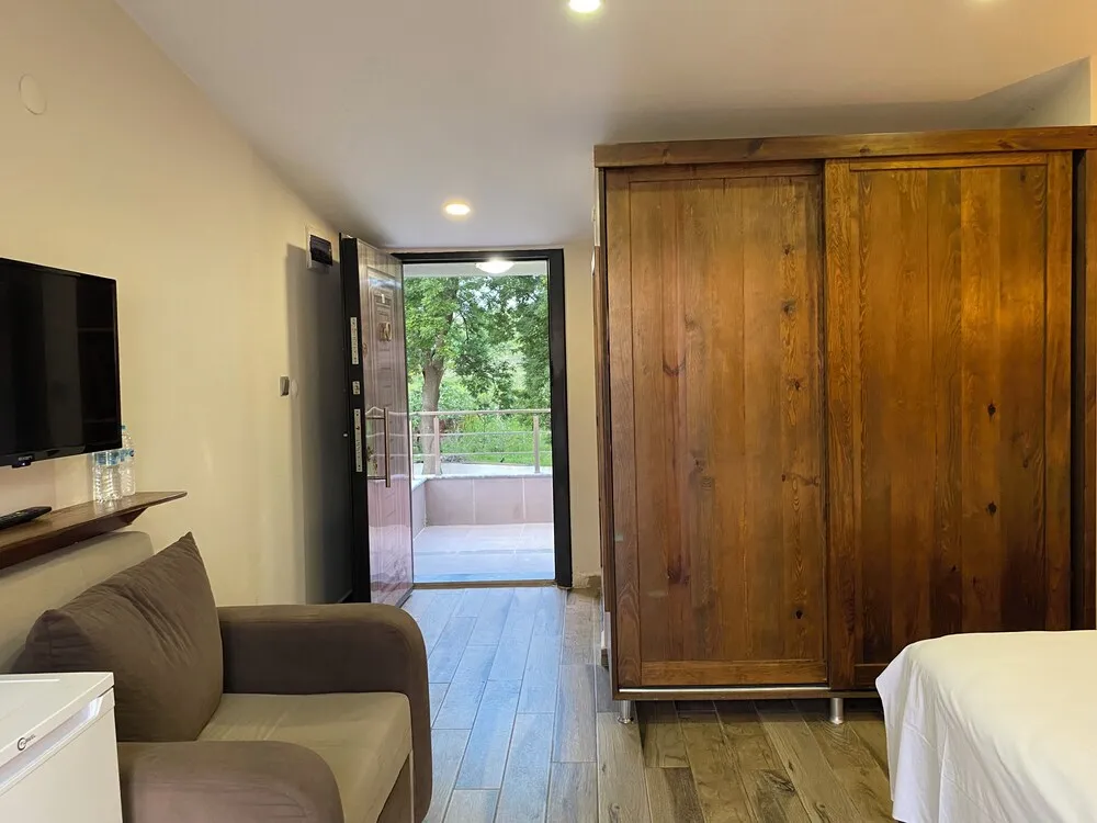 Tek Büyük Yataklı Oda, Balkon, Deniz Manzaralı