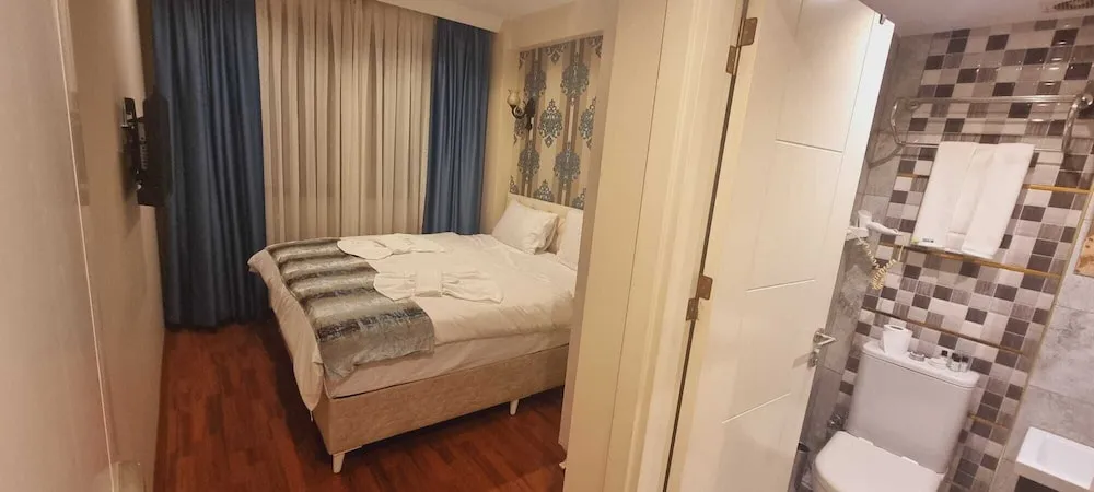 Standard Tek Büyük Yataklı Oda, Şehir Manzaralı