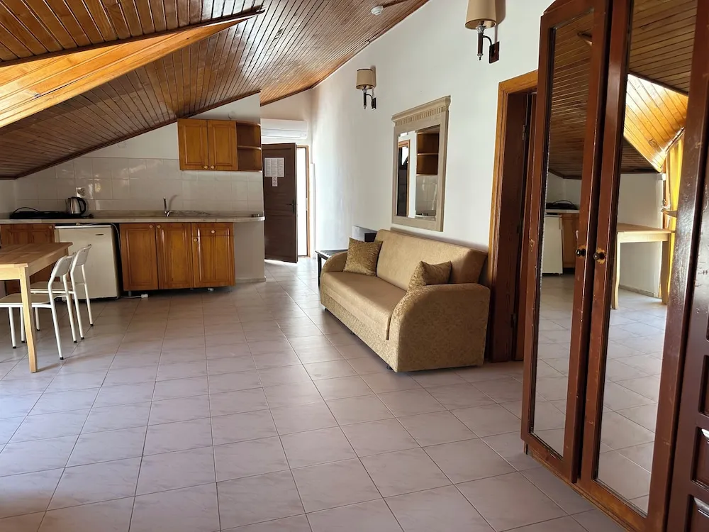 DENIZ,DAG,SEHIR,ORMAN MANZARALI,TERASLI