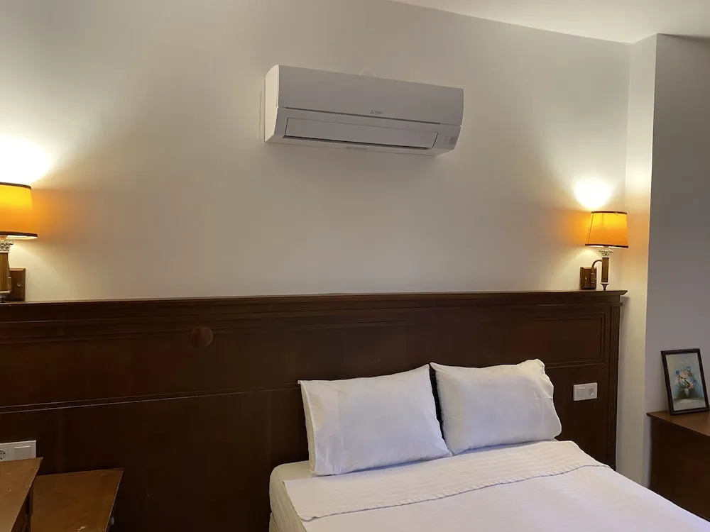 DENIZ VE SEHIR MANZARALI STUDYO DAIRE