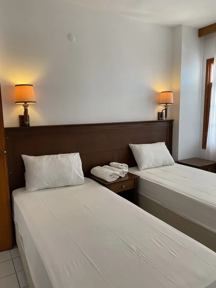 DENIZ, DAG, SEHIR MANZARALI 1+1 APART