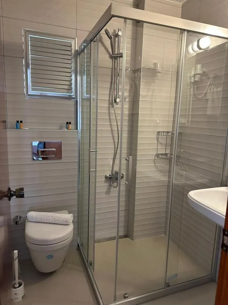 DENIZ, DAG, SEHIR MANZARALI 1+1 APART