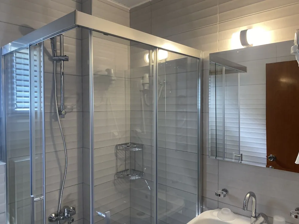 DENIZ, DAG, SEHIR MANZARALI 1+1 APART