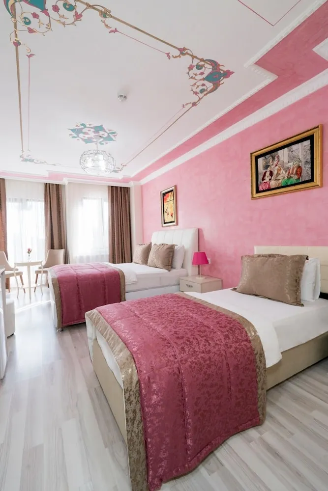 Family Üç Kişilik Oda