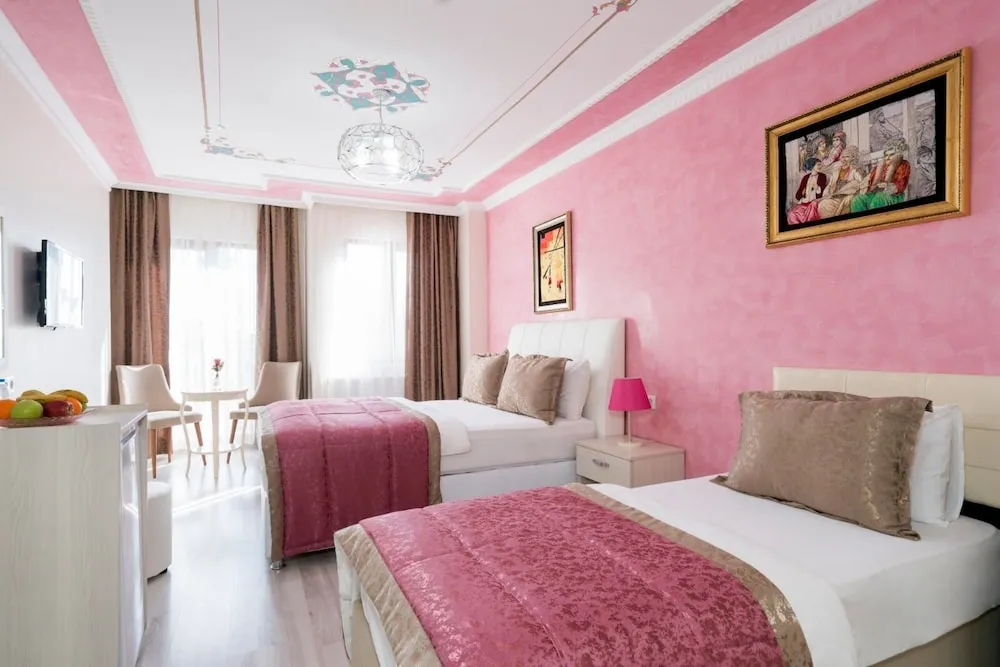 Family Üç Kişilik Oda