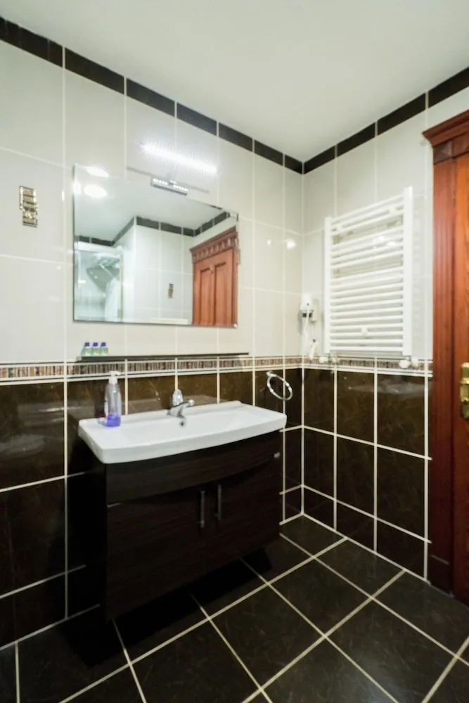 İki Ayrı Yataklı Oda, 2 Yatak Odası