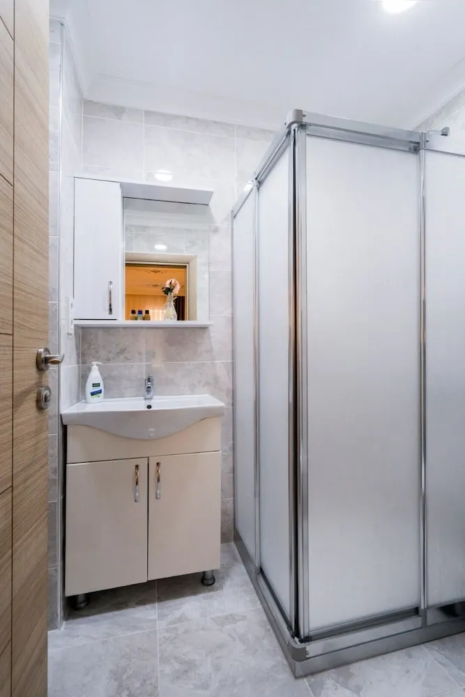 Deluxe Tek Büyük Yataklı Oda, 1 Yatak Odası, Sigara İçilmez, Deniz Manzaralı