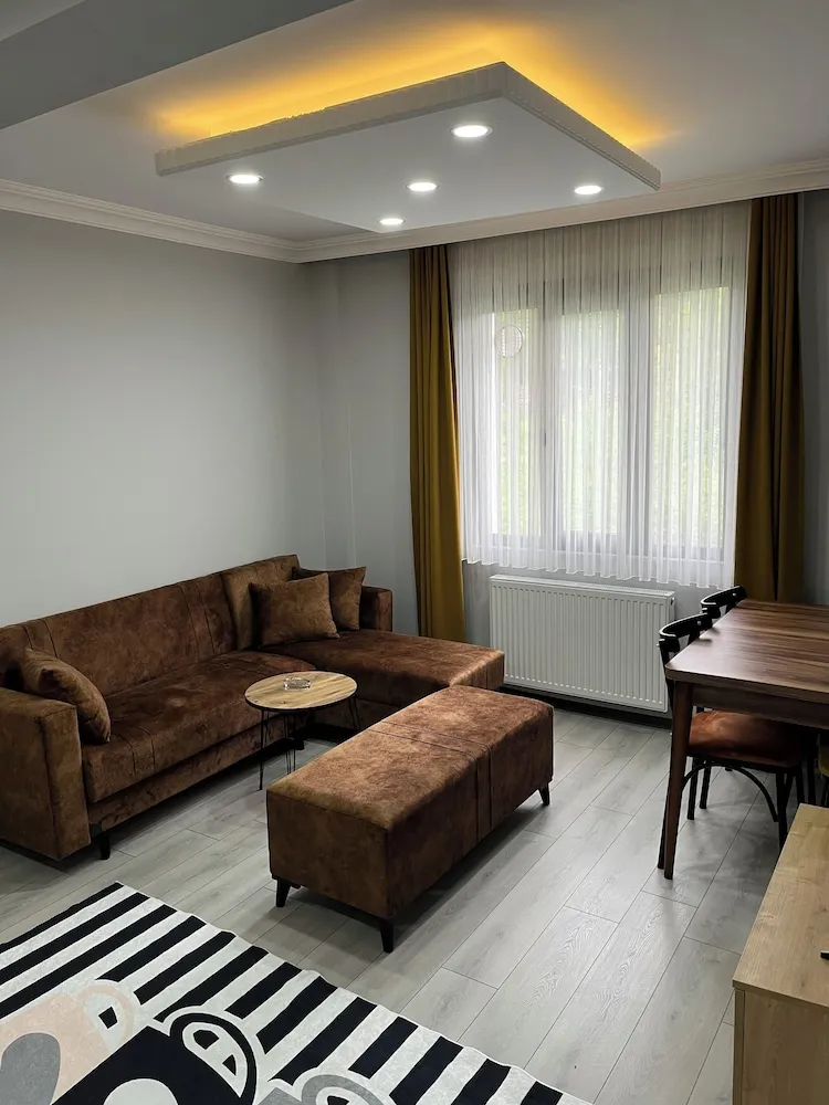 Superior Apart Daire, 1 Büyük (Queen) Boy Yatak ve Çekyat, Sigara İçilebilir, Dağ Manzaralı